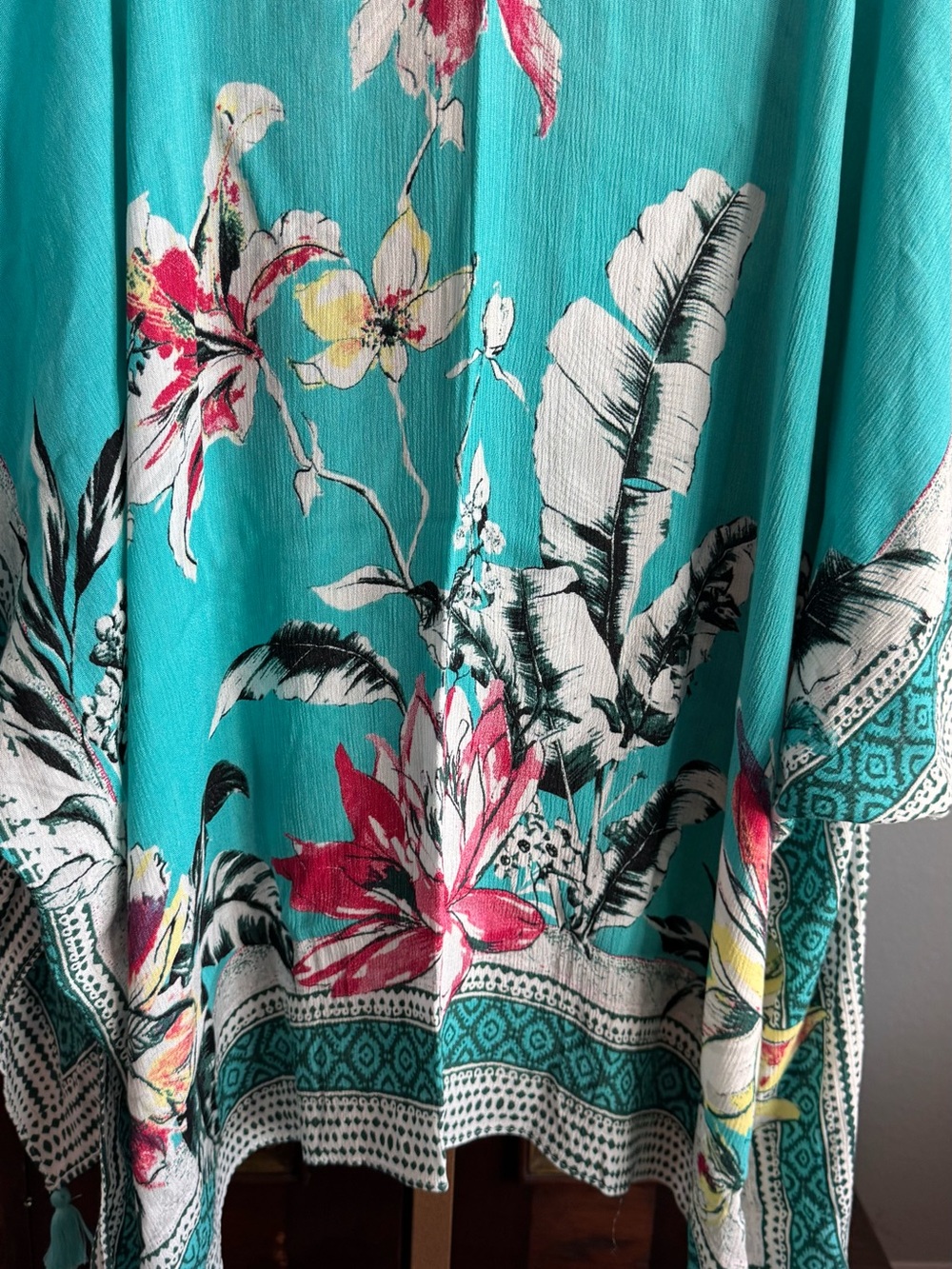 NWOT Vince Camuto Turquoise Floral Kimono Swimsuit Cover-Up - Picture 9 of 10